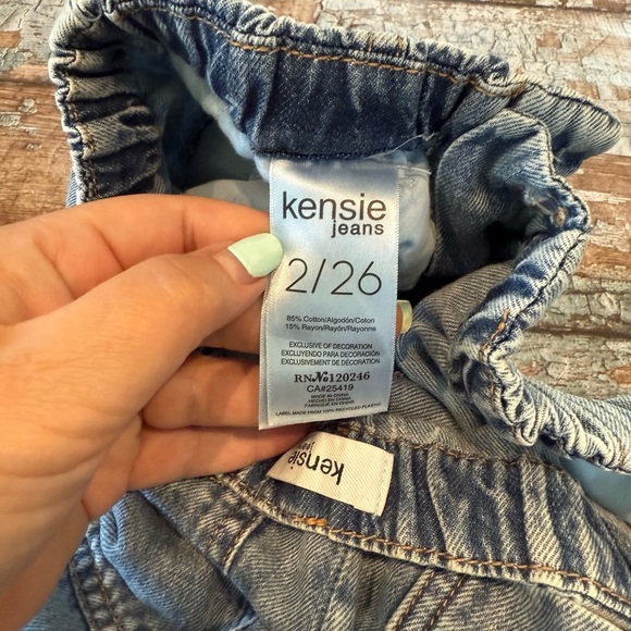 Kensie Blue Relaxed Soft Chambray like Jeans with Vintage Faded Look - Picture 2 of 11